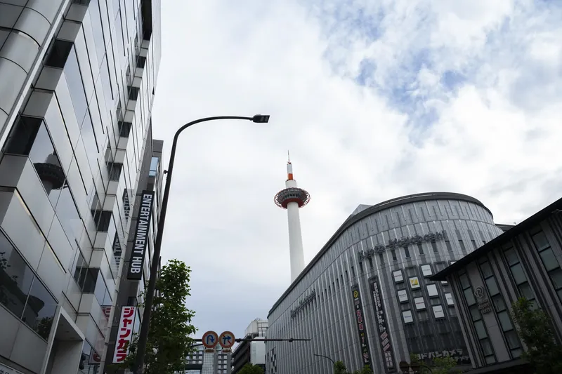 Kyoto Tower - Architecture
