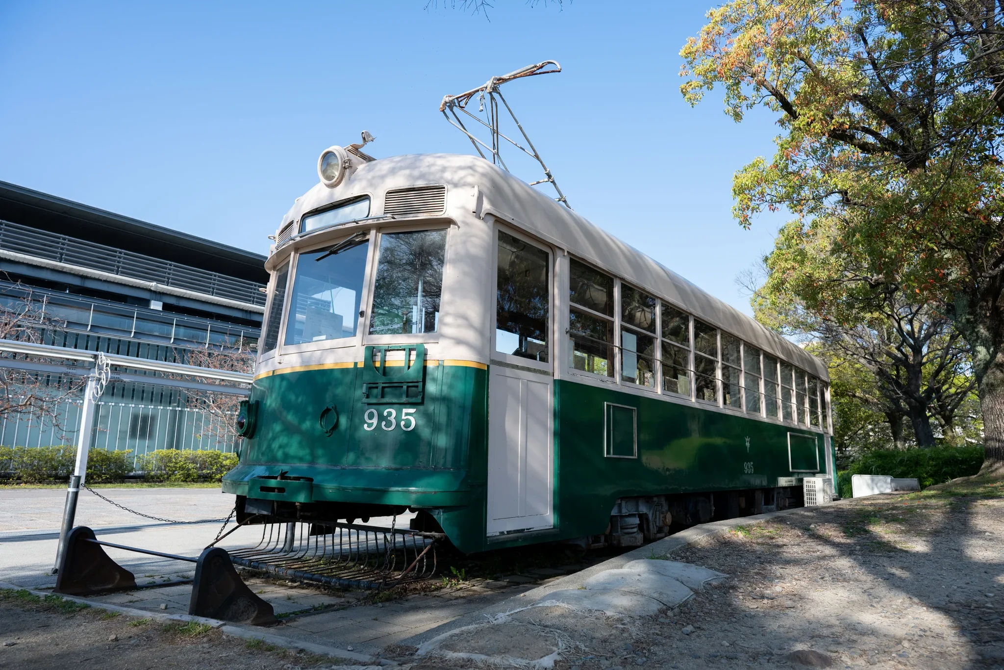 Umekoji Park - Tram